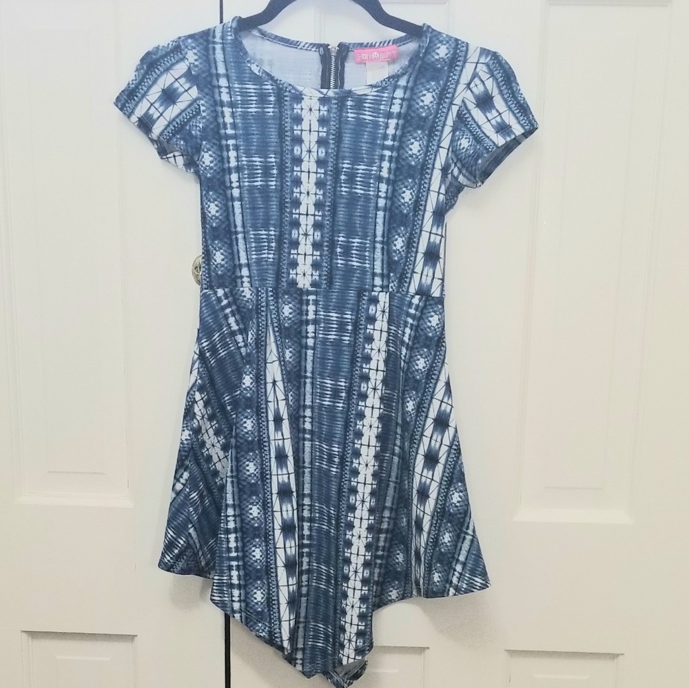 SHINY HAPPY Tunic Style Top
